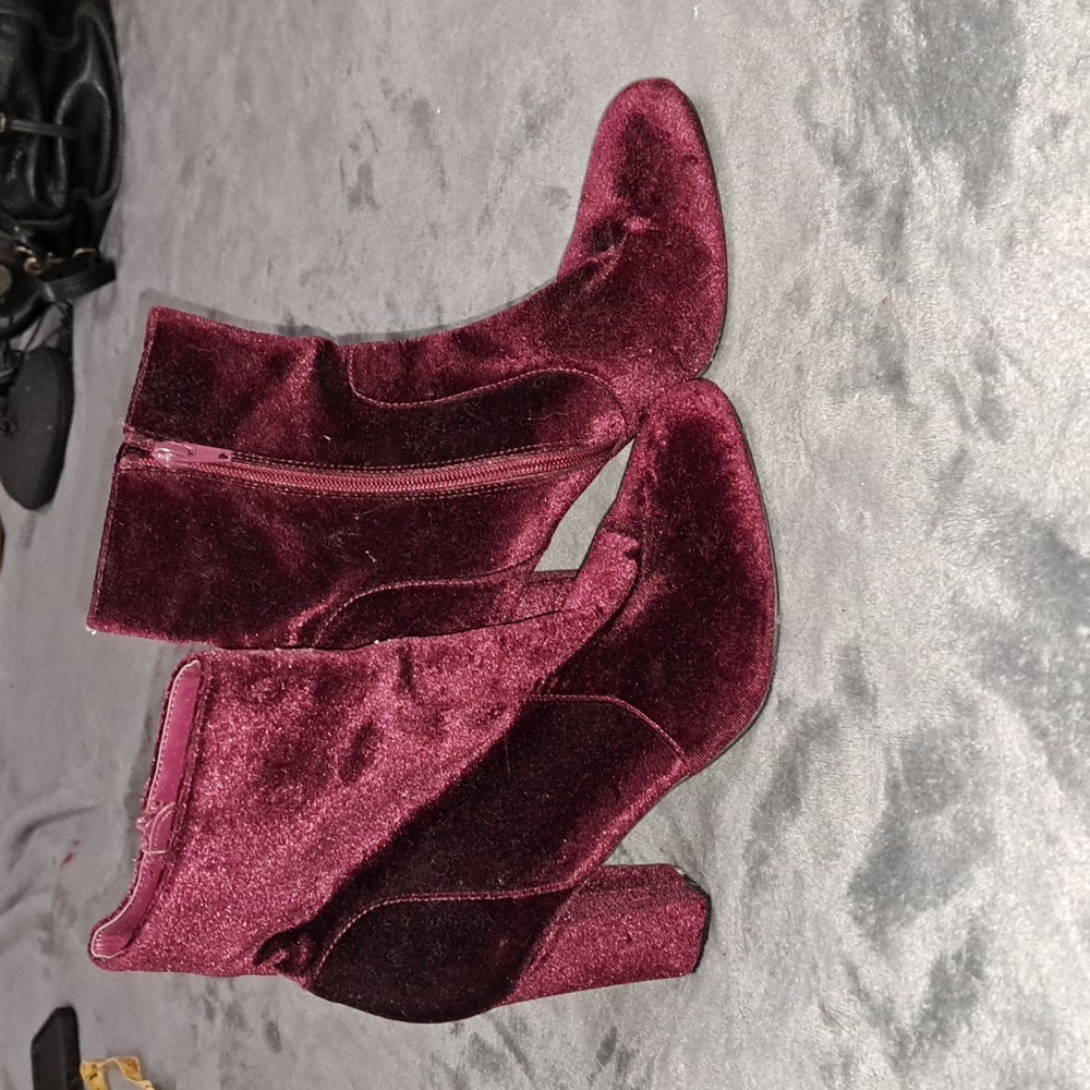 Madden Girl boots size 8